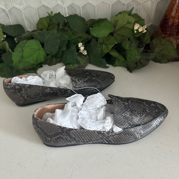 A New Day Womens Memory Foam Snake Print Flats Graphite Size 6W - Picture 7 of 9